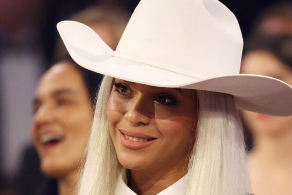 Beyoncé Fan’s Radio Request Reignites Country Music Debate