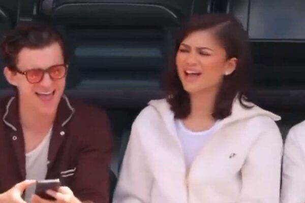 Zendaya and Tom Holland Sing Whitney Houston Song at Tennis Match